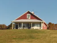 Horse farm with stunning mountain views!