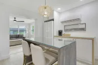 Private Coastal Retreat walking distance to downtown Jensen Beach  Sleeps 6