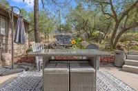 Charming Home - 1 Mile from Whiskey Row and Downtown Prescott - Bungalows