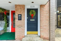 Downtown Apartment! Large, Cozy, Family friendly private oasis in city center! - 3-Star