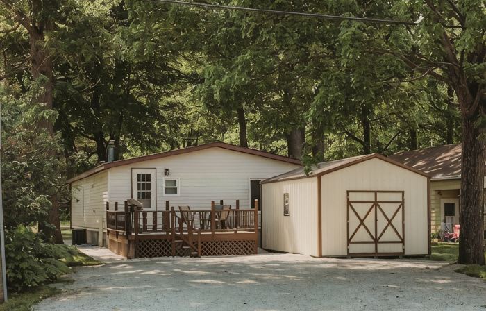 Mooseyard Lodge