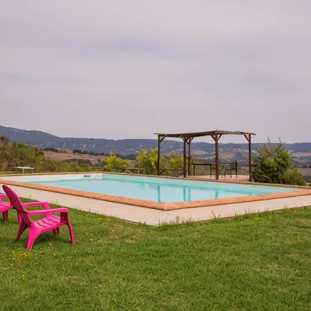 Splendid farmhouse in Val d'Orcia with private swimming pool and sauna