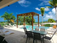 Casa Bella - El Yunque Rainforest Mansion with Panoramic Views + Rooftop Lounge - 3-Star