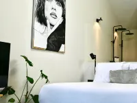 City Centre Jacuzzi Lofts 內斯酒店