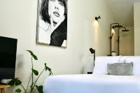 City Centre Jacuzzi Lofts Hotéis em 