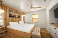 Charming, bright by the beach! - Bungalows