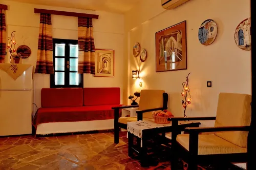 Heliotrope Apartments - 3-Star