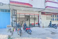 RedDoorz at Guest House A2 Near Rita Mall Tegal - 2 stjerner