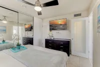 Gorgeous direct Intracoastal views in the heart of Pompano Beach - Homestays