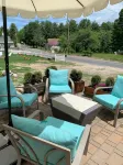 Glamorous cottage-glamping at Sebago Lake