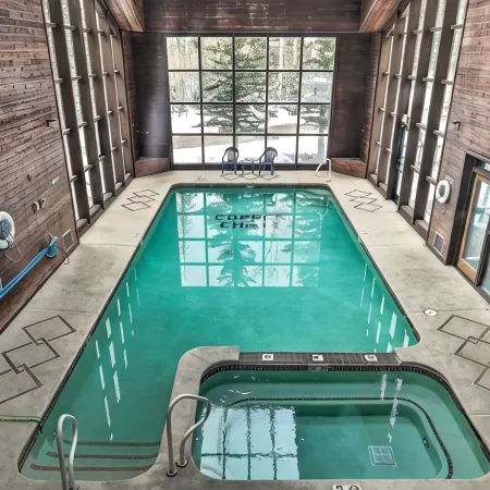 Tranquil 2-bedroom condo in Brian Head with pool and sauna