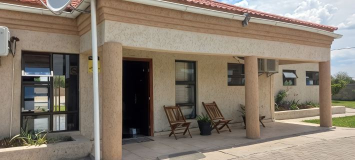 ShakeVille Guest House Hotels in Ngamiland North