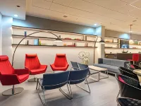 Mercure Hotel Duesseldorf Zentrum Hotels near Golzheim