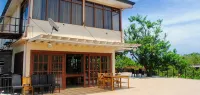 Tugawe Cove Resort - موقف سيارات