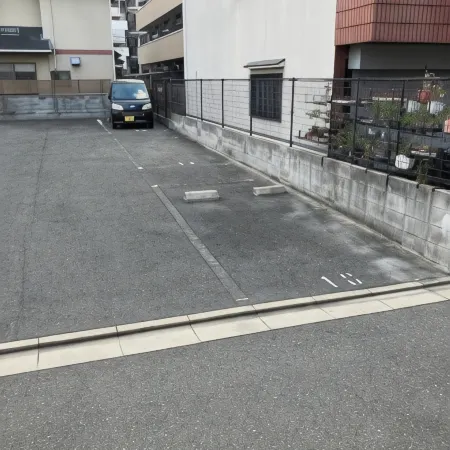 Gallery Compass- Art Apartments Osaka with Breakfast Free Parking