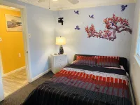 Upscale and Cozy Ocean Block Home w/ Free Parking, BBQ, Patio, Outdoor Shower - 3-Star