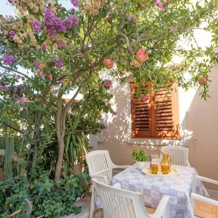 Apartments Longo