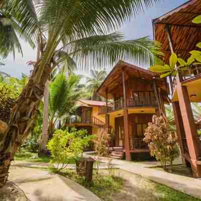 Silver Sand Beach Resort Neil Hotel Exterior