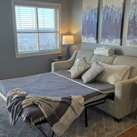 Mtn Lodge - 1st Floor - Mtn Views - Pvt Parking!