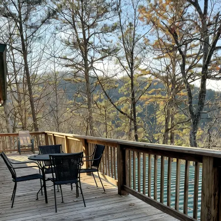 Lake Burton & Mountain View Cabin, Sleeps 8, 3Br/3BA — Clayton GA