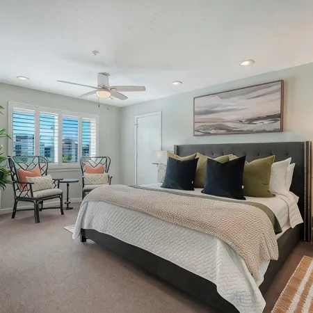 Luxury Beachside Retreat, Only 60 Steps to Siesta Key Public Beach!
