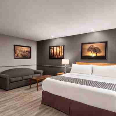 Travelodge by Wyndham Brandon Rooms