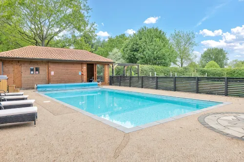 Luxury Spa House | Heated Pool | Spa Facilities - Villas