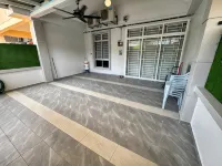 Austin Landed Honey Nest 10pax - Bungalows