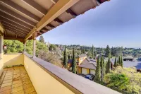 Elegant Bay Area Escape Oakland Hills Views, Chef's Kitchen, Claremont Hotel