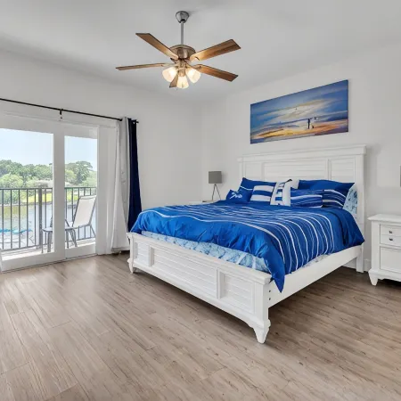 Waterfront Townhome: Dolphins, Manatees & Kayaks Near Eau Gallie Arts District