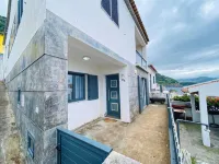 Sea View Apartment A
