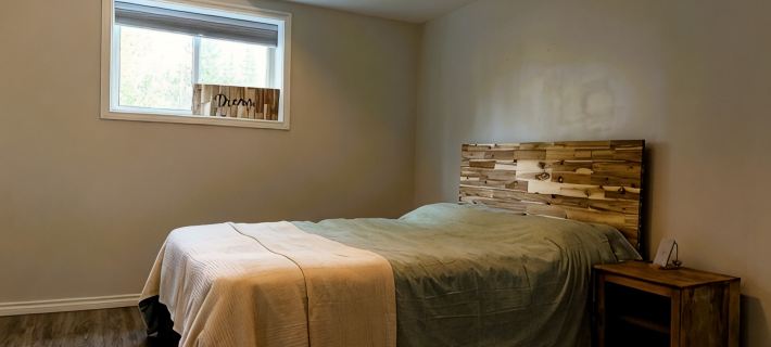 Thunder Bay Retreat, beautiful property with trails. Close to all anemnities. Hotels in Thunder Bay