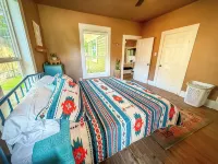 1700ft Gamers Nest 3 Bedroom 2 Bath 2 Kings 2 Queens and a Full!  Bomb Backyard! - Homestays