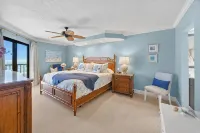 Direct Beach Front/Best View of Gulf Remodeled Pointe Santo E36 Sanibel - 4-Star
