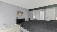 Tan-Tar-A #6131: COMFY BED, mins to Margaritaville - Homestays