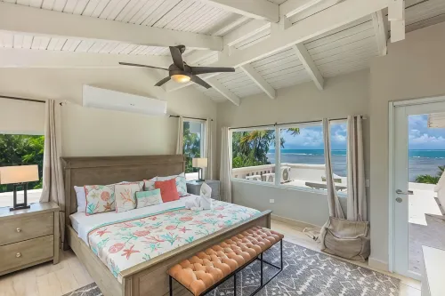 Oceanfront 8-bedroom Villa with Pool, Fully Fenced for Privacy, Incredible Views