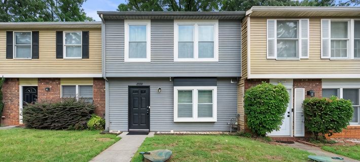 Modern Home Mins from Truist Park Hotels in Smyrna