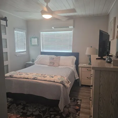 Hidden Gem! Treasure Island Waterfront 2/2 with a pool and dock!