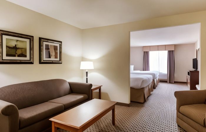 Quality Suites Huntsville Near University