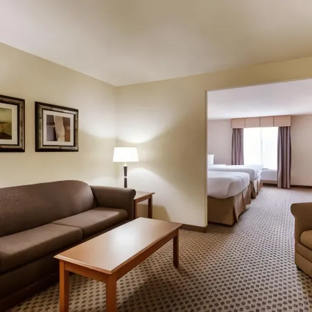 Quality Suites Huntsville Near University