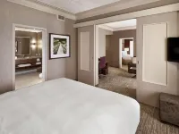 DoubleTree by Hilton West Edmonton Hotels near Glenora