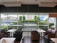 瑪霓若蘇林酒店 鄰近素辇府的酒店