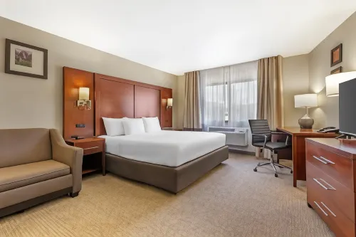 Comfort Inn North - Air Force Academy Area - Parking