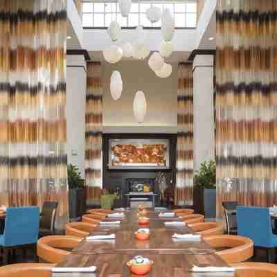 Wingate by Wyndham St. Paul/Oakdale/Woodbury Dining/Meeting Rooms