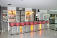 S2 Hotel
