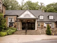 The Glenerin Inn Hotels near Erindale