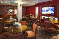 Premier Inn London Gatwick Airport (A23 Airport Way) Hotel - breakfast