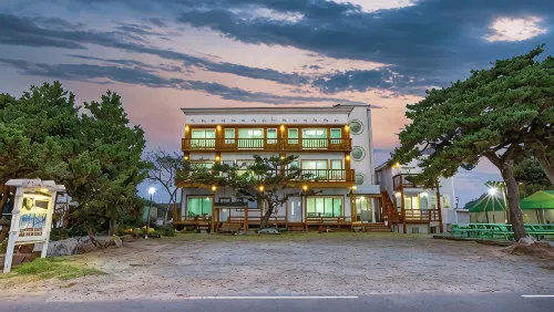 Anmyeondo Badasori Pension - Pools