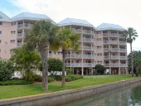 自由日出度假公寓式飯店 - 酒吧