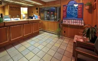 Nampa Inn & Suites